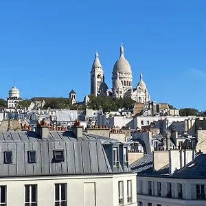  Appartement Studio Immergé Dans Pigalle Donnant Sur Une Vue Magnifique Du Sacré-coeur France